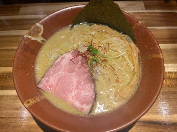 「濃厚牡蠣らぁ麺」@麺屋貝夢の写真