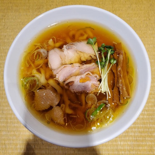 「中華そば極太麺」@手打 親鶏中華そば 綾川の写真