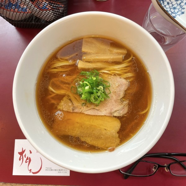 「醤油 らぁ麺」@らぁ麺 松しんの写真