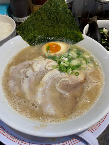 「らーめん白」@博多らーめん ひまわりの写真