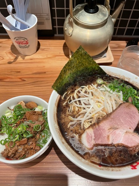 「らーめん半豚まんま」@なんつッ亭  町田店の写真