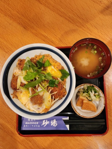 「カキとじ丼」@そば処 砂場の写真