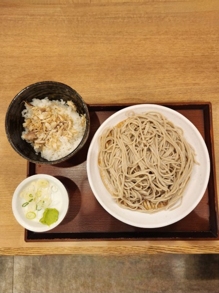 「鯵ごはんセット」@十割蕎麦 さがたに 新宿京王モール店の写真