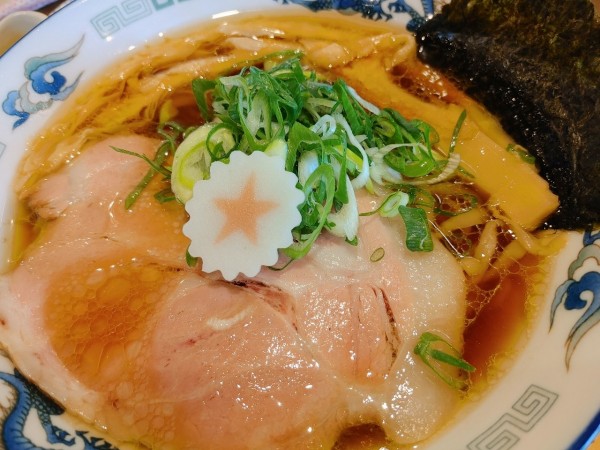 「地球中華そば醤油850円」@中華そば 凜星の写真