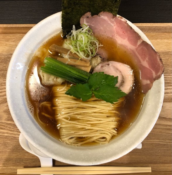 「特選 熟成醤油」@中華そば うお静の写真