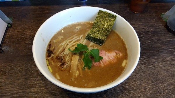 「景虎ラーメン こってり 大盛」@麺処 景虎 戸塚安行店の写真