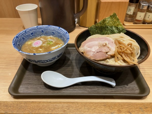「つけ麺並840円」@舎鈴 JRさいたま新都心ビル店の写真