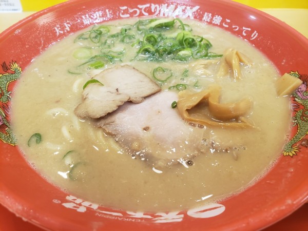 「超こってりラーメン」@天下一品 関内店の写真