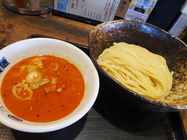 「辛つけ麺大盛」@三ツ矢堂製麺 川越店の写真