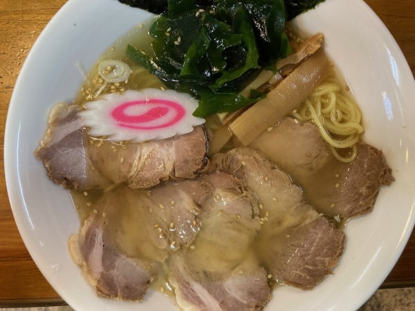 「塩らーめん（細麺）680円（チャーシュー+420円）」@麺屋 せんりの写真