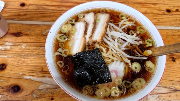 「しょうゆラーメン　600円」@らーめん専門店 横綱の写真