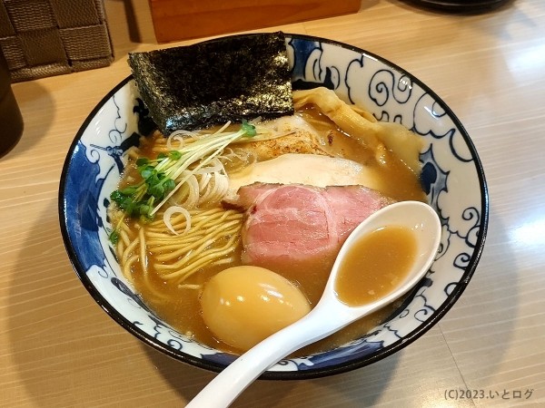 「特製鶏白湯魚介そば」@麺屋 鶯 uguisuの写真