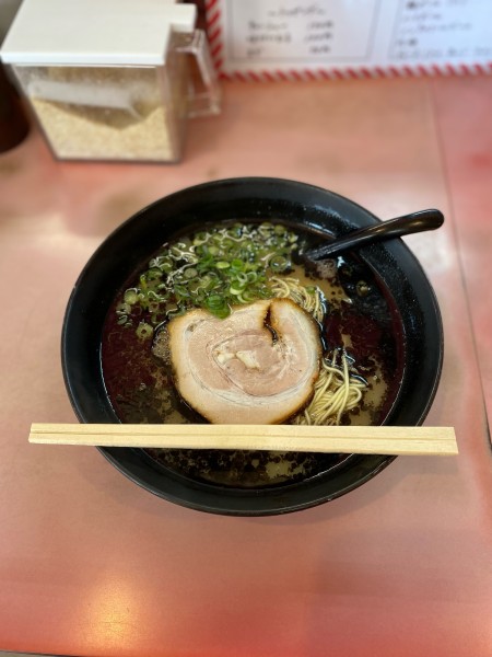 「黒とんこつラーメン」@ラーメンKAZUの写真