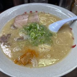 ラーメン＋替え玉（800＋150円）