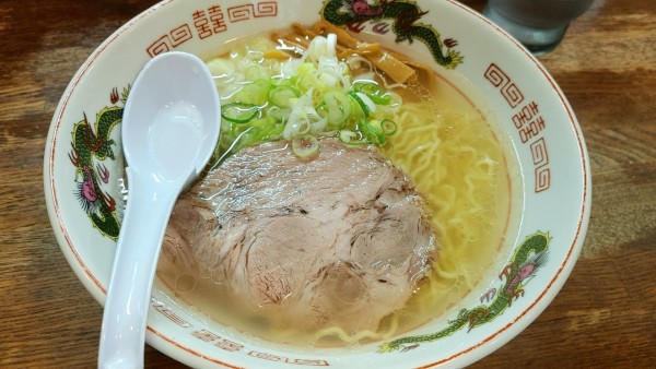 「朝専用中華そば　塩」@らあめん 寸八 総本店の写真