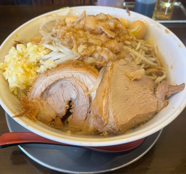 「中盛りラーメン(920円)+コッコマンA(150円)+うずらちゃ」@麺屋 櫻弐の写真