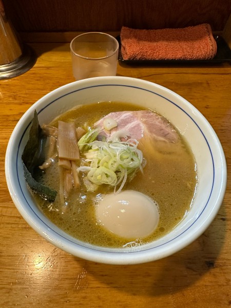 「味玉らーめん　1050円」@麺屋はし本の写真