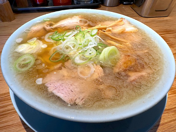 「中華そば並」@えっちゃんラーメン。 田町店の写真