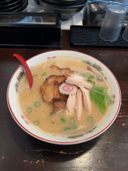 「鶏骨醤油+チャーシュー（1150円）」@しゅんのすけの写真