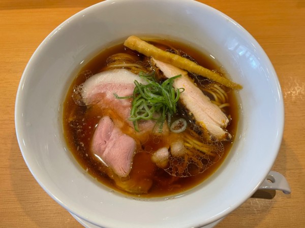 「黒しょう油らぁめん　￥８８０」@らぁ麺 そらいちの写真