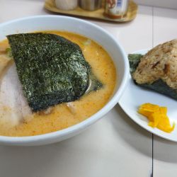 味噌らーめん＋チャーシューおにぎり