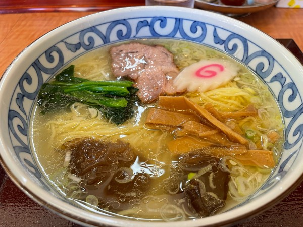 「しおらーめん」@らーめん東風の写真