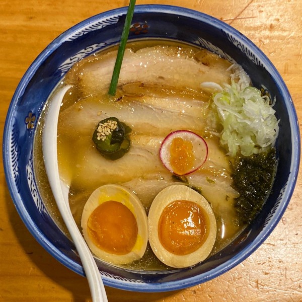 「叉焼純粋豚そば（細麺・塩）¥1,250 味玉 ¥200」@なかごの写真