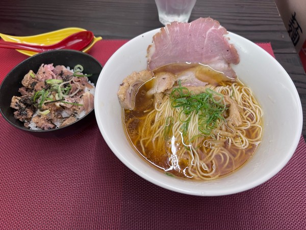「特製醤油ラーメン」@麺LOUISの写真