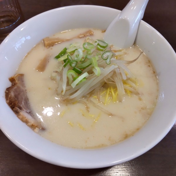 「豚骨ラーメン（￥550）」@環球中華食堂 しながわ水族館店の写真