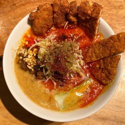 赤い鯨 四川担々麺 赤い鯨 - 赤坂 | ラーメンデータベース