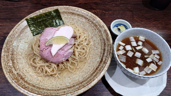 「昆布水つけ麺 小 800円」@中華そば 燕屋商店の写真