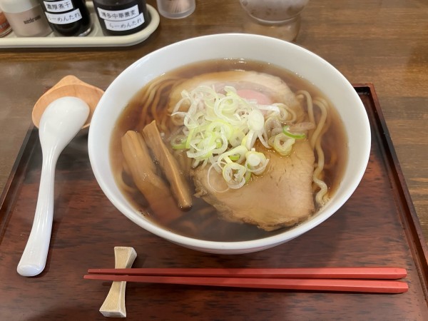 「煮干中華蕎麦」@博多中華蕎麦ろびんの写真