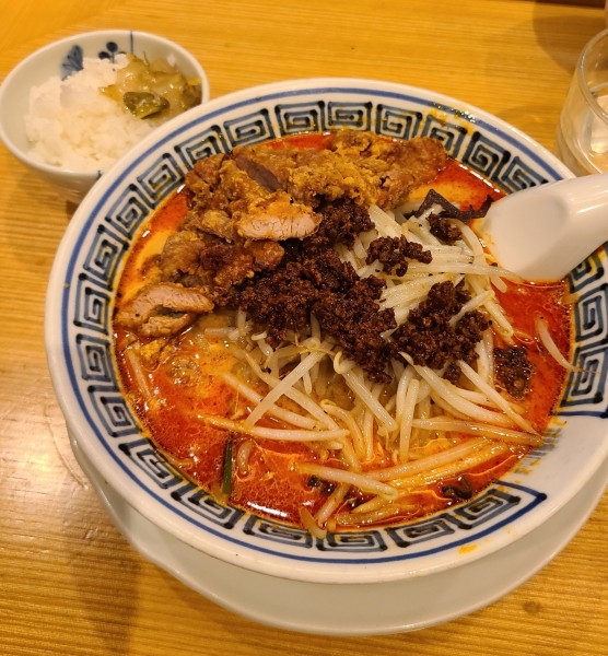 「排骨担々麺(中辛)¥1500」@希須林 赤坂店の写真