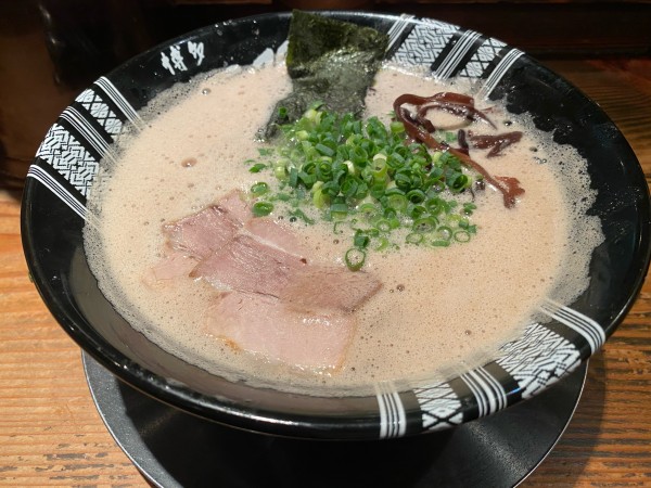 「ラーメン替え玉」@博多一双 博多駅東本店の写真