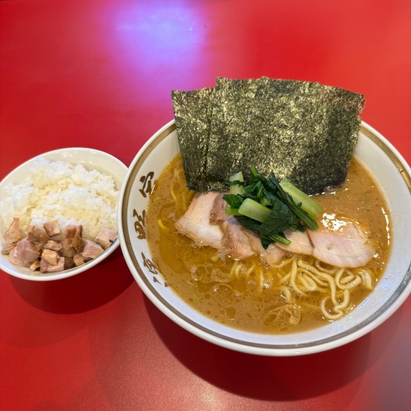 「チャーシューメン(中)+ライス　¥1,200+150」@ラーメン濱野家の写真