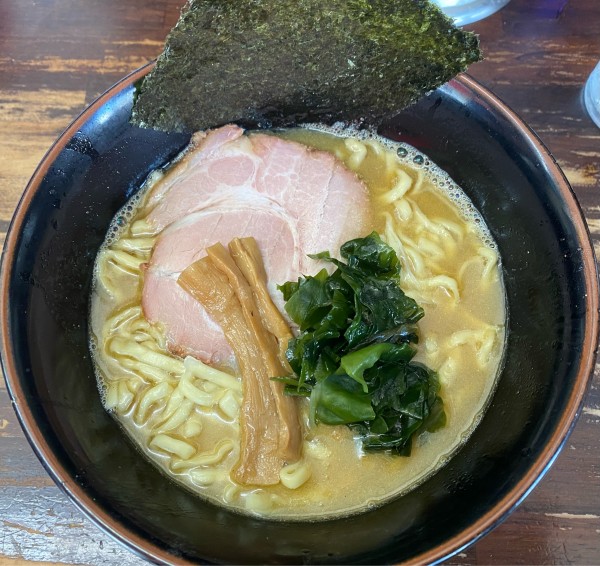 「囲らーめん（白）650円」@自家製麺 囲 -KAKOI-の写真