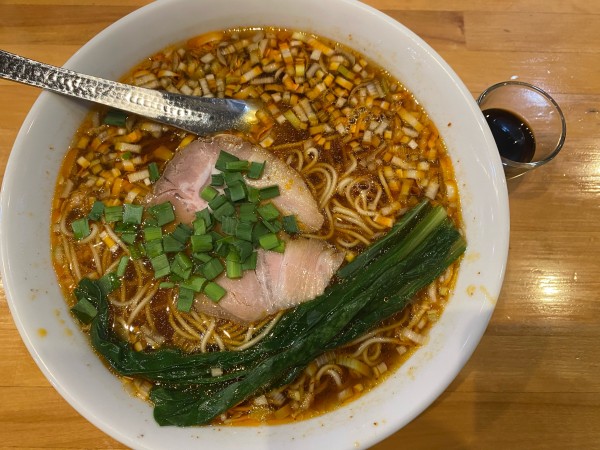 「黒酢の酸辣麺　990円」@瀬佐味亭の写真