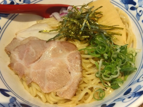 「（期間限定）伊勢海老まぜそば¥1100」@貝出汁らぁ麺 虎武の写真