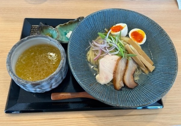 「味玉しじみ昆布水つけ麺 塩　1,300円。」@横浜淡麗らぁ麺 川上の写真