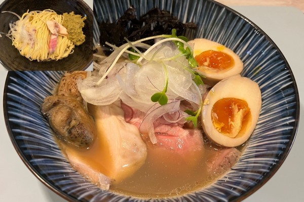 「かき物語らーめん あっさり+かきペースト和え玉」@かき物語の写真