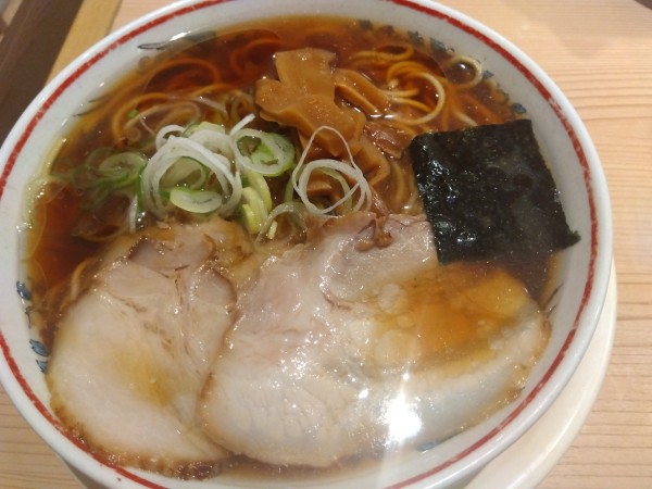 「中華そば¥880」@東京煮干し らーめん 玉 東京駅店の写真