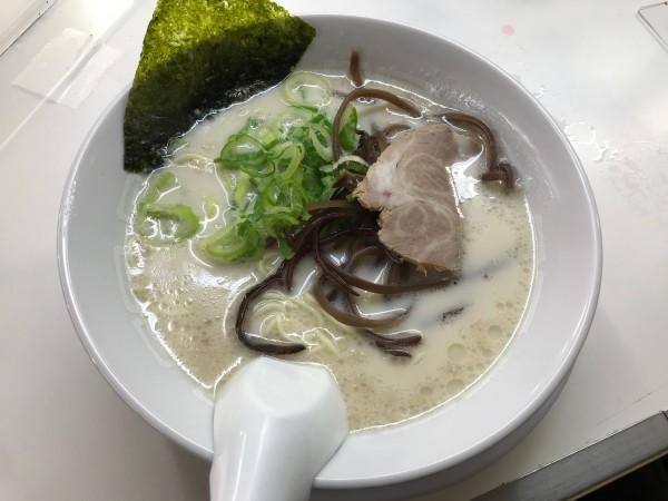 「ラーメン　600円」@博多天神 渋谷南口店の写真