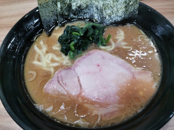 「ラーメン並」@横浜ラーメン 響家の写真