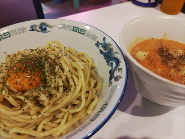 「（限定）赤いカルボナーラつけ麺」@ラーメンボーイズの写真
