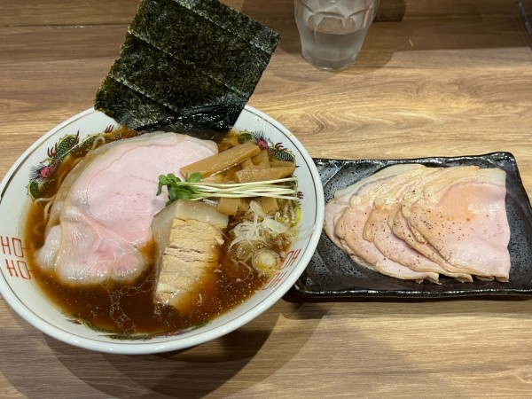 「中華そば 醤油 +肉増し」@麺庵 利休の写真