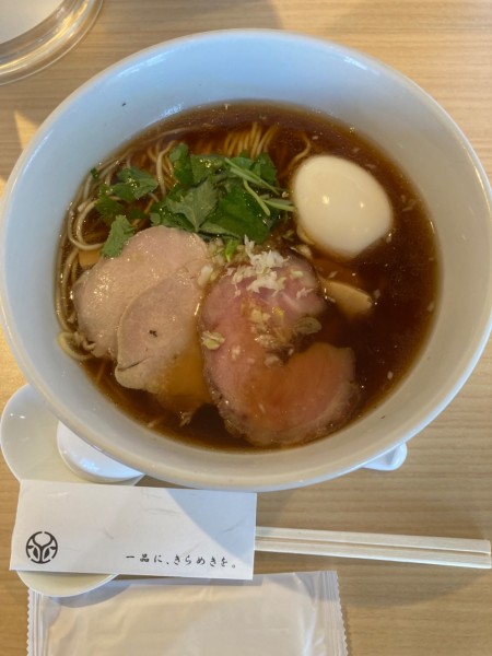 「支那そば 黒醤油 ラーパス 味玉」@支那そば まるこうの写真