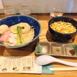 特製昆布水つけ麺塩　大盛