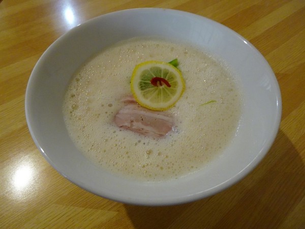 「鶏白湯Ｓoba」@御忍び麺処 nakamuLab.の写真