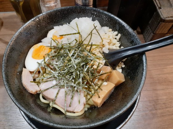 「大和田油そば、塩」@麺屋 大和田の写真
