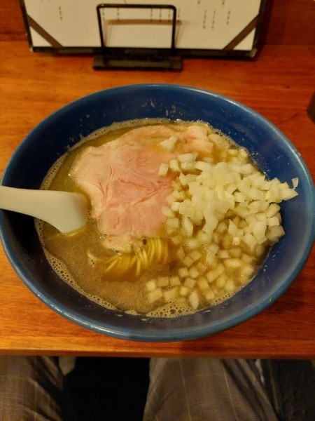 「煮干蕎麦＋肉増し、玉ねぎ増し」@麺処 にぼし香 横浜店の写真
